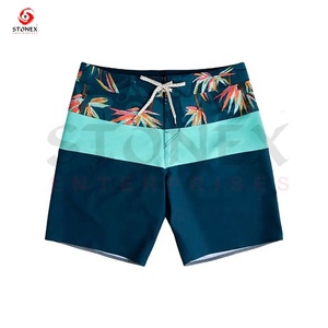 Shorts mi-taille 100 % polyester pour homme, respirants, séchage rapide, entièrement sublimés, design personnalisé, fermeture à cordon, service OEM - Product Image 3