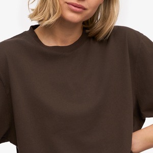 Camiseta de algodón con cuello redondo y hombros caídos para mujer, nuevo diseño 2025, estilo oversize, ropa urbana. - Product Image 6