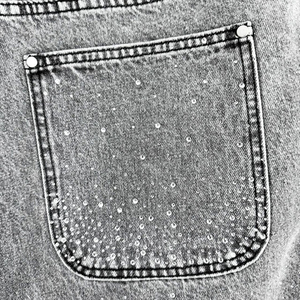 กางเกงยีนส์ขาสั้นผู้ชายแบบ Stone Wash & Acid Wash – กางเกงยีนส์ขาสั้นทรงหลวมสไตล์สตรีทแวร์แบบทำสีซีดจาง - Product Image 5