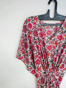 Vestido Kaftán de Algodón Hecho a Mano en India, Túnica Kimono de Corte Holgado para la Playa - Product Image 6