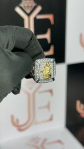 Anillos de Plata de Ley 925 con Diseño Cuadrado en Relieve Estilo Hip Hop, Anillos de Dedo con Moissanita Brillante para Hombre, con un Diseño de Lujo - Product Image 4