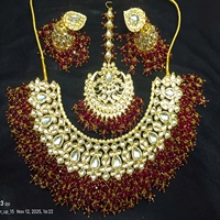 Parure de bijoux ethniques traditionnels indiens en alliage de zinc plaqué or Kundan royal pour femme, idéale pour fiançailles, mariage et anniversaire