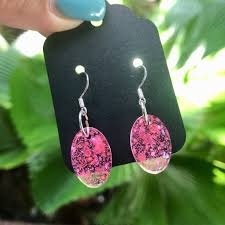 Pendientes Boho-Chic Urban Explorers, Color Pop, Resina, Hechos a Mano, Elegancia Ética, Marcas de Boutique, Accesorio de Moda, India ACC-4009 - Product Image 2
