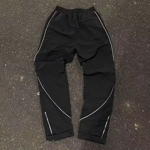 Chaqueta Cortavientos y Pantalones de Nailon con Logotipo Reflectante Personalizado de Fábrica OEM, Conjuntos Deportivos Cortavientos para Hombre - Product Image 2