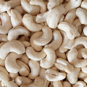 Noix de cajou en gros de haute qualité WW180, WW240, WW320, LP Noix de cajou crues W320 exportées vers les États-Unis, l'UE, le Moyen-Orient - Product Image 1