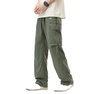 Pantalones Cargo de Nylon Color Oliva para Hombre, Corte Relajado, Ligeros, con Cordón en la Cintura, Estilo Casual Urbano, Proveedor al por Mayor - Product Image 1