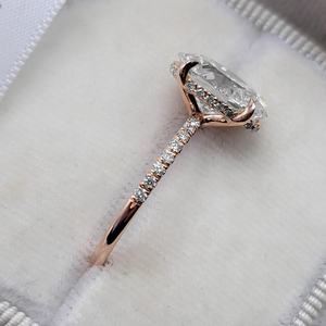 Anillo de compromiso de moissanita en oro de 14K con halo oculto, solitario, alternativa al diamante cultivado en laboratorio, anillo nupcial, regalo para ella - Product Image 3