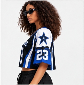 Index Apparel Camiseta de fútbol negra y azul para mujer, cuello en V, manga corta, malla transpirable, ropa deportiva de equipo 23 - Product Image 5
