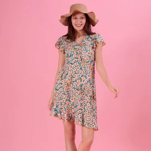 Vestido Midi Holgado con Estampado Floral Blanco, Cuello en V, Sin Mangas, Cintura Natural, Dobladillo Acampanado, Tela Crepé, Ecológico y Transpirable para Mujer - Product Image 1