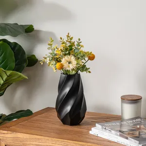 Jarrón de Flores de Hierro Dorado Mate de Moda para Decoración de Interiores de Primera Calidad, Diseño Costero de Alta Gama, Jarrón de Mesa Hecho a Mano - Product Image 2