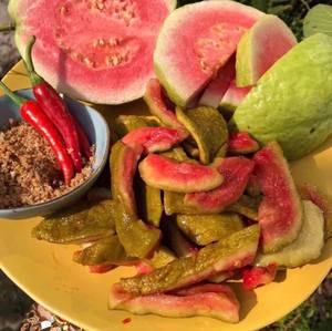 Goyave séchée douce | 100% fruits biologiques frais | Snack sain et ingrédient de thé du Vietnam - Product Image 3