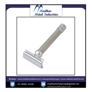 Maquinilla de afeitar de seguridad de doble filo de lujo de latón con cuchillas de acero inoxidable a bajo precio de la India - Product Image 2