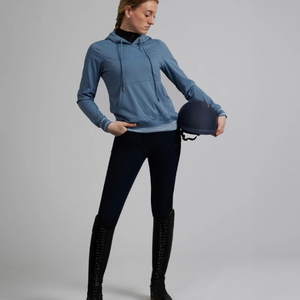 Veste polaire et sweat à capuche pour l'équitation, avec une coupe confortable et un tissu chaud, idéales pour les séances d'entraînement et les aventures en pleine nature. - Product Image 5