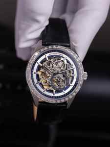 นาฬิกาข้อมือผู้ชาย ระบบออโตเมติก รุ่น Mechanical Fashion Automatic ขนาด 40 มม. หน้าปัดทรงกลม Alexander Ferros 9261S-05 กระจกแซฟไฟร์ กันน้ำ สายสแตนเลสสตีล พร้อมหัวเข็มขัด - Product Image 4