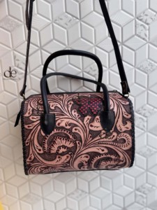 Bolso de Hombro de Cuero Tallado a Mano 2026, Estilo Bohemio, de Diseño Lujoso, Hecho a Mano, Elegante, para Mujer - Product Image 5