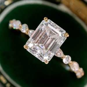 Bague de mariage éternelle en argent sterling S925 plaqué platine avec moissanite taille émeraude, ensemble complet personnalisé - Product Image 5