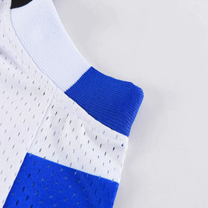 Maillots de basketball Tackle Twill grande taille en tissu mesh 100% polyester, personnalisables OEM avec nom et numéro d'équipe imprimés, anti-humidité et anti-UV - Product Image 3
