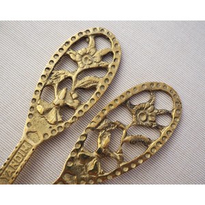 Golden Aluminum Customizable Salad Servers Set With Floral Design Metal Utensils For Serving Salads - Product Image 6