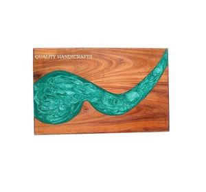 Planche à découper en bois et résine époxy faite à la main, planche de service de luxe pour fromage, idéale pour hôtel, restaurant, cuisine - Product Image 5