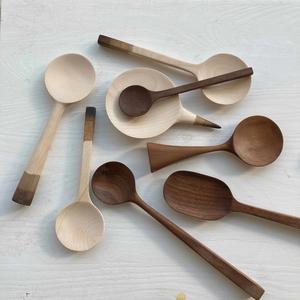 Ensemble de 2 ustensiles en bois de manguier pour servir des salades, tendance du moment, prix de gros. - Product Image 4