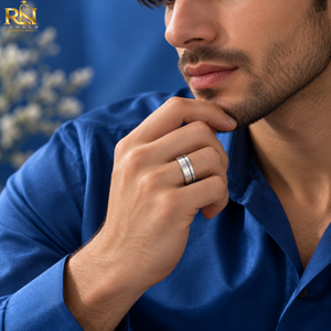 Bague de mariage en argent brossé avec bords biseautés polis pour unisexe |   Bague fine classique finition satinée, bague fine minimaliste moderne - Product Image 3