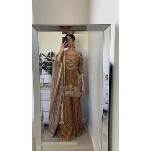 Conjuntos de Traje de Diseñador para Mujer: Top, Pantalón Palazzo y Dupatta con Bordado Elaborado, Aspecto Elegante - Product Image 4