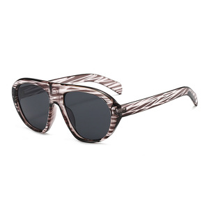 Lunettes de soleil tendance 2026 à monture intégrale avec verres AC et protection UV pour hommes et femmes, idéales pour les activités de plein air - Product Image 6