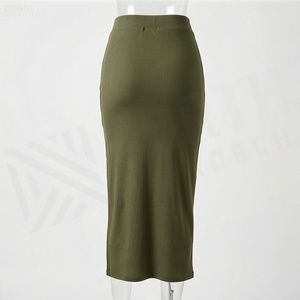 Jupe crayon côtelée vert olive pour femme, longueur genou, taille élastique avec fente latérale, à porter toute l'année - Product Image 2