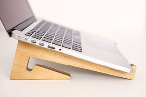 Soporte de Madera para Laptop de Alta Calidad con Enfriamiento |   Base para Portátil con Flujo de Aire para Disipación de Calor Sostenible, Venta al Por Mayor - Product Image 2