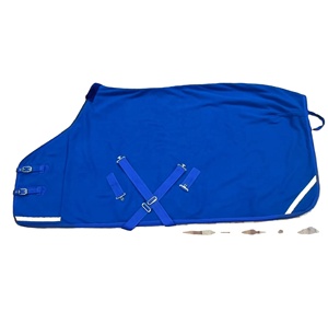 ผ้าห่มม้าขนแกะแบบกำหนดเองได้ ยอดนิยม คอสูง บุด้วยใยฝ้าย สะท้อนแสง สายรัดไขว้ ปิดหน้าอกแบบคู่ พร้อมหัวเข็มขัด - Product Image 1