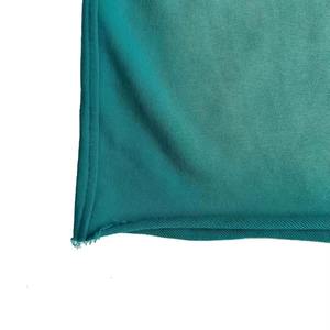 กางเกงขาสั้นผ้าเฟรนช์เทอร์รี่ที่ได้แรงบันดาลใจจากเทรนด์แฟชั่น มาพร้อมดีไซน์ด้านในที่นุ่มสบาย เอวปรับได้ และดีไซน์เรียบหรูสำหรับชุดลำลองและชุดออกกำลังกาย - Product Image 4