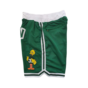 Shorts de basket personnalisés tendance streetwear en mesh sublimé pour homme - Product Image 3
