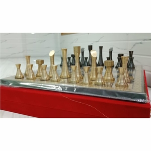 Juego de Piezas de Ajedrez de Latón de Lujo con Caja de Terciopelo Rojo, Acabado Antiguo, Piezas de Ajedrez Profesionales Staunton, Regalo Ejecutivo Premium - Product Image 6