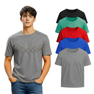 Camiseta de Manga Corta para Hombre con Logotipo de Alas en Relieve, Corte Regular, Cuello Redondo, Informal, de Algodón Jersey, Color Sólido, Diseño con Estampado Frontal - Product Image 3