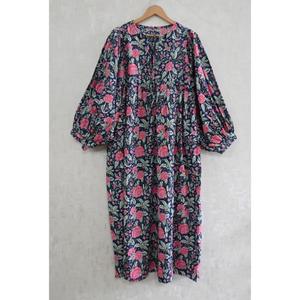 Vestido Maxi Hecho a Mano 100% Algodón con Estampado Floral, Cuello en V y Mangas Abullonadas para Mujer, Estilo Formal Regular para Fiestas de Verano - Product Image 1