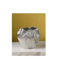 Florero de Metal Artístico Moderno, Adorno Decorativo Elegante para Mesa de Sala de Estar, Arreglo Floral para Bodas - Product Image 2