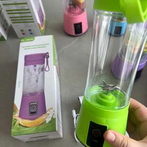 Presse-agrumes portable 6 lames en acier inoxydable Mini gobelet à jus cyclonique Alimenté par USB Maison et extérieur Multifonctionnel 15-20W 400mL - Product Image 5