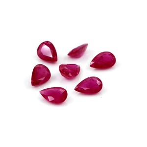 Rubíes naturales sin tratar de Mozambique, calibrados en forma de pera de 4x6 mm, piedras preciosas de rubí facetadas naturales sueltas para la fabricación de joyas, listas para usar. - Product Image 1