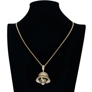 Collier pendentif plaqué or style Hip Hop, forme de dessin animé mignon avec moissanite glacée, idéal pour cadeau de fête ou bijou. - Product Image 2