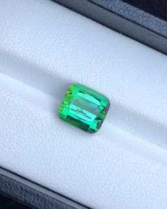 Tourmaline Verte Naturelle Taille Coussin Facettée à la Main 2,00 Carats pour Collier en Pierre Brute Certifiée Extraite de Terre du Rajasthan - Product Image 6