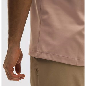 เสื้อกอล์ฟผู้ชายแบบสั่งทำพิเศษคุณภาพสูง ปี 2026 ดีไซน์กระเป๋าหน้า ป้องกันรอยยับ แขนสั้น เนื้อผ้านุ่ม พิมพ์ลายบนผ้าแคนวาส - Product Image 5