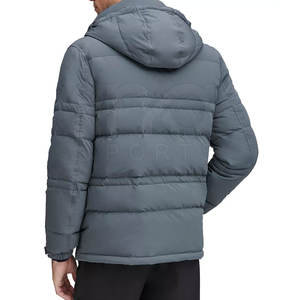 Chaqueta de Invierno Acolchada y Cómoda con Relleno Térmico y un Moderno Diseño Acolchado - Product Image 2