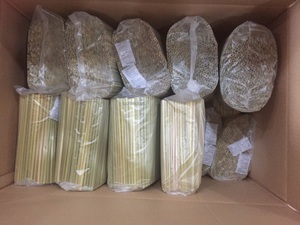 หลอดดูดน้ำจากหญ้าเลปิโรเนีย อาร์ติคูลาตา เป็นมิตรกับสิ่งแวดล้อม หลอดดูดน้ำแบบใช้แล้วทิ้ง บรรจุภัณฑ์ย่อยสลายได้ คุณภาพสูง ปรับแต่งโลโก้ได้ - Product Image 6