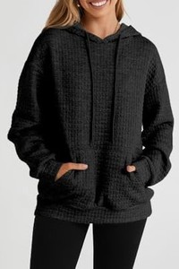 Sudadera con Capucha Unisex Negra de Punto Waffle, Corte Regular, Estilo Casual para Otoño, con Bolsillos, Material de Felpa - Product Image 5