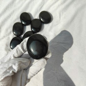 Pierre de Palmier en Tourmaline Noire Naturelle de Qualité Supérieure, Polie, pour Guérison par les Cristaux, Taille Personnalisée, Reiki et Méditation – Vente en Gros - Product Image 4