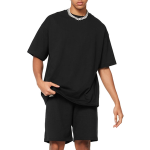 Ensemble décontracté T-shirt et short personnalisé avec logo imprimé, streetwear deux pièces pour homme en tissu tricoté respirant - Product Image 6