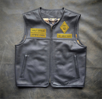 Veste de moto en cuir avec patchs brodés personnalisés pour Downtown à Surat Thani, Thaïlande