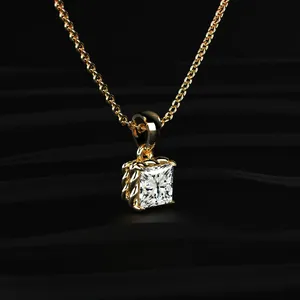 Colgante de Diamante Corte Princesa con Marco de Cuerda Trenzada, Collar con Diamante en Forma de Gota, Diamante Cultivado en Laboratorio, Chapado en Oro - Product Image 3
