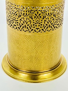 Cubo de Basura de Diseño de Lujo en Dorado con Trabajos de Grabado, Elegante Contenedor de Basura Ideal para Decoración Festiva, Ocasiones Especiales y Regalos - Product Image 2