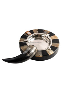 Cenicero Redondo de Metal y Cuerno Clásico, Hecho a Mano, para Hogar, Oficina, Restaurante, Hotel, Uso en Mesa - Product Image 2